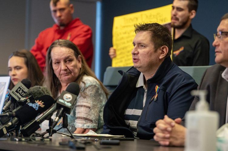 Family, police dispute imitation firearm in altercation death in Saskatoon hospital