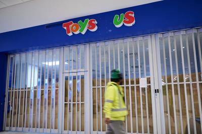 Toys "R" Us Canada set to get reprieve from creditors extended