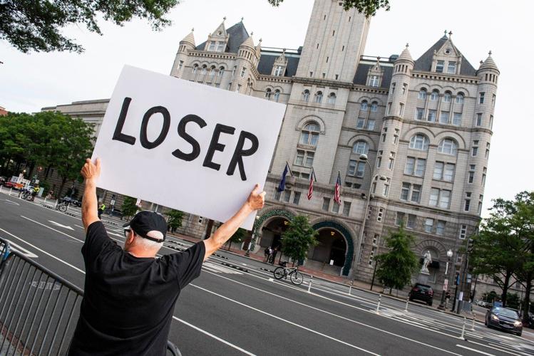 White House correspondents' dinner, redux: New venue, fewer guests, and a presidential speech