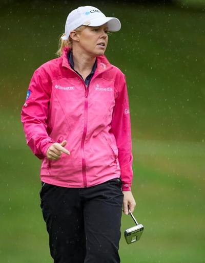 Perrine Delacour shoots 63 at rainy Columbia Edgewater to take Portland Classic lead
