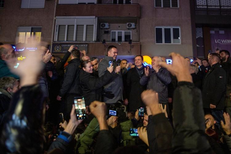 Preliminary results show Prime Minister Kurti's party won Kosovo snap vote convincingly
