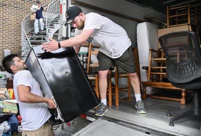 Moving day: Health experts' advice on avoiding injuries, especially during heat wave