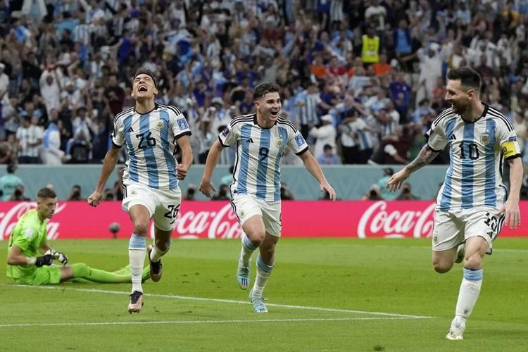 Messi, Argentina beat Netherlands on penalties at World Cup