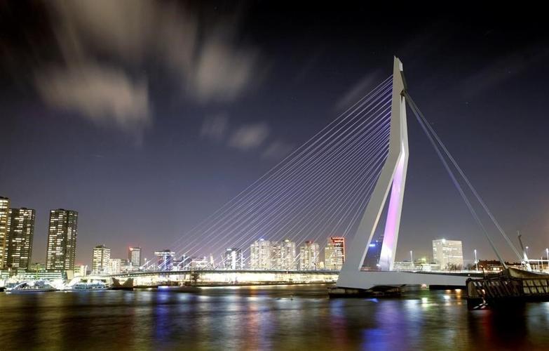 Dutch police seek witnesses to Rotterdam stabbing that left 1 dead and another seriously wounded