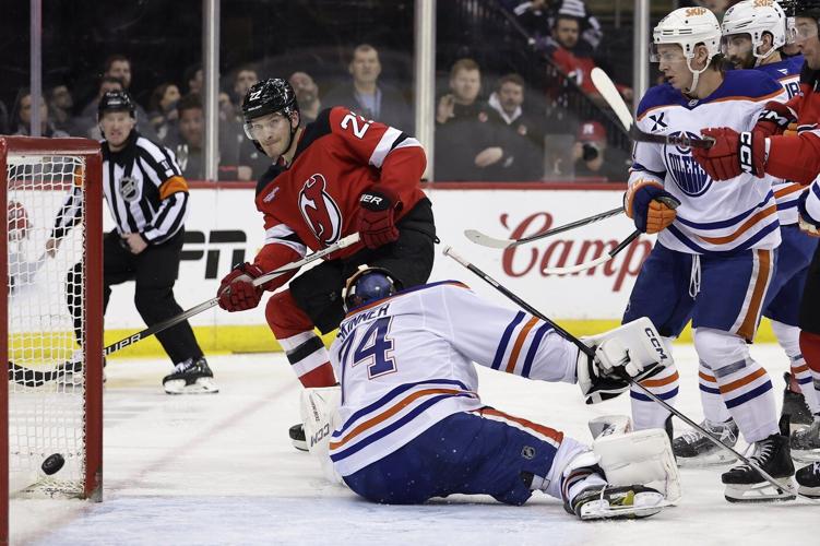 Jesper Bratt has a goal and 2 assists in the Devils' 3-2 comeback win over the Oilers