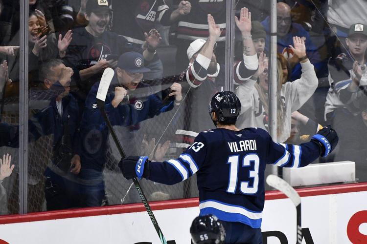 Vilardi, Hellebuyck lift Jets to 3-0 win over Predators
