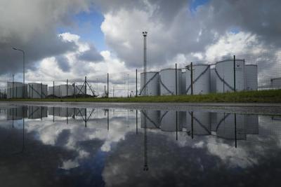 Climat: le secteur des hydrocarbures doit faire mieux, dit un rapport