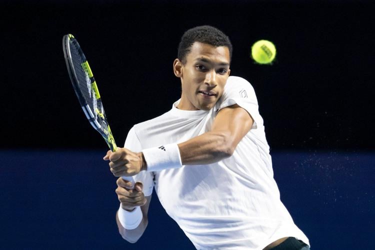 Auger-Aliassime extends tiebreak hot streak, outlasts Muller at Paris Masters