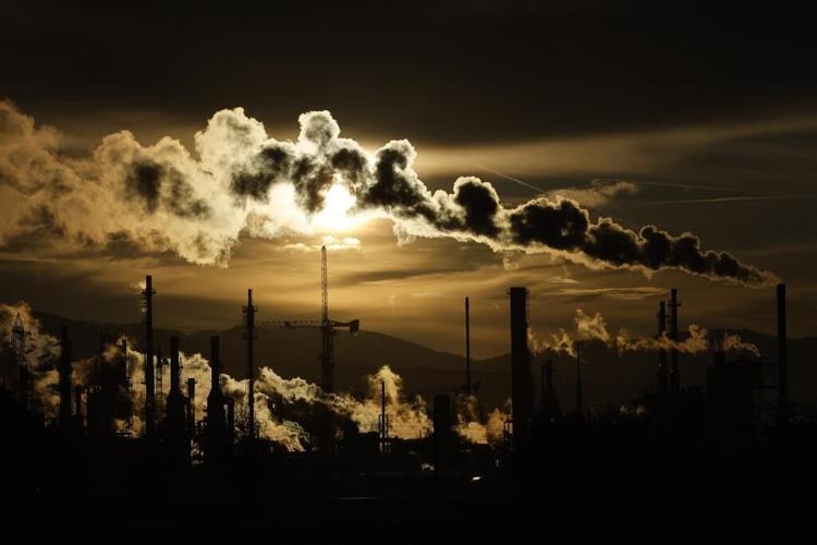 Macron to pressure France's most climate-damaging industries
