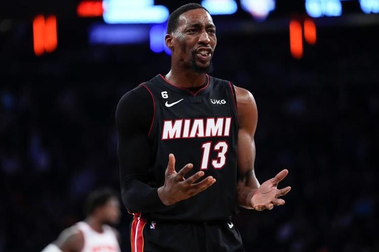 Jalen Brunson scores 38 points, Knicks beat Heat 112-103 in Game 5 to cut deficit to a game