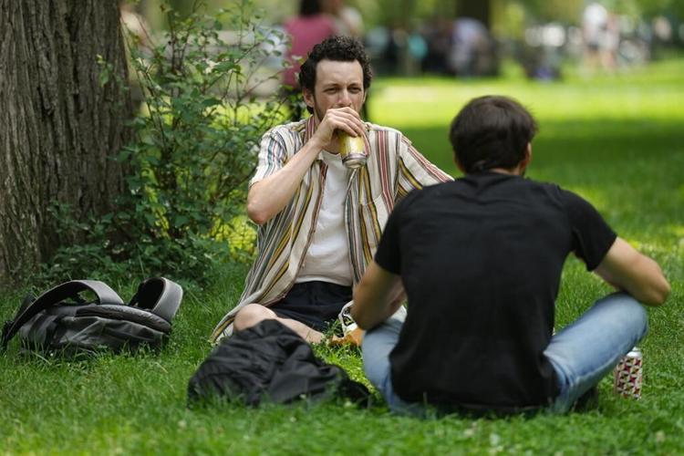 Alcohol consumption is now allowed in 27 Toronto parks, for a limited time