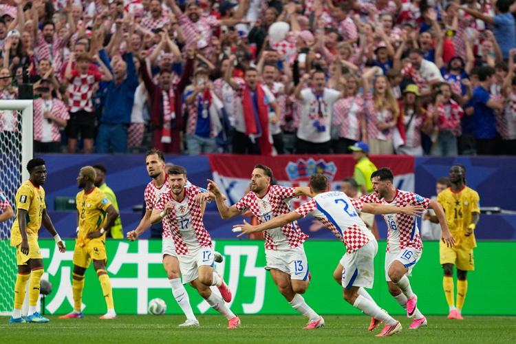 Vlašić scores winner as Croatia beats Ghana 2-1 to reach World Cup knockout stage