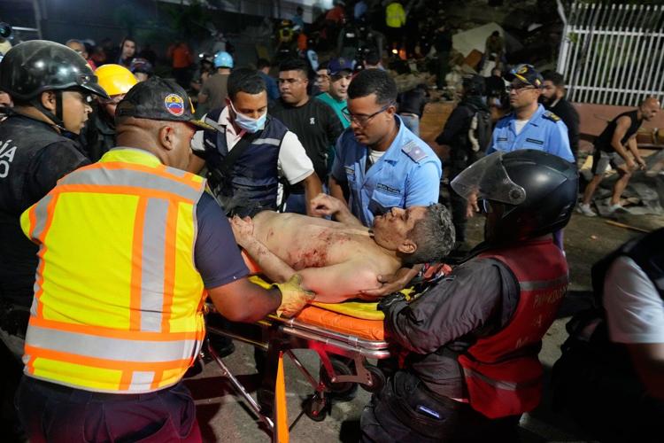Twin earthquakes strike Venezuela, in photos