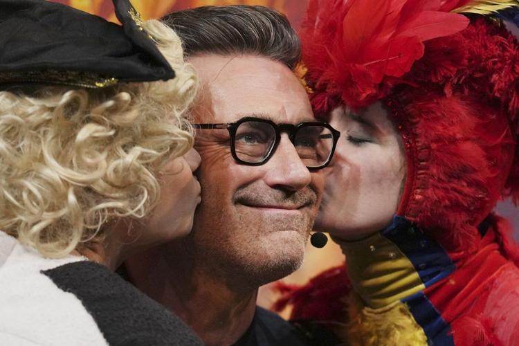 'Mad Men' star Jon Hamm honored as Harvard's Hasty Pudding Man of the Year