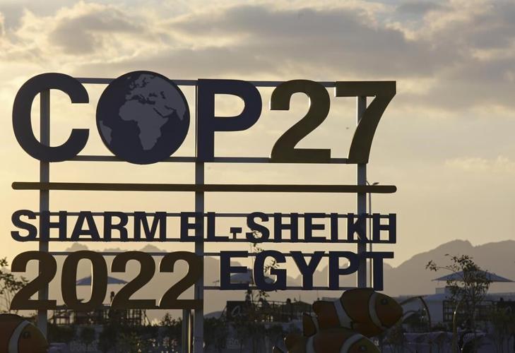 Climate talks host Egypt gets green energy, transport deals
