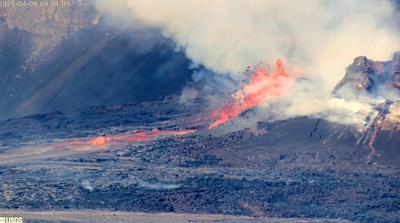 Hawaii's Kilauea volcano spews fountains of lava in latest eruption episode