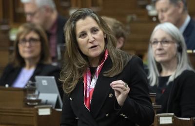 Freeland établit un lien direct entre l'économie du Canada et sa sécurité nationale