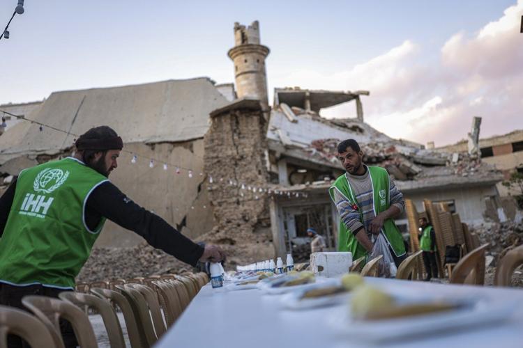 Syrians begin fasting during first Ramadan without Assad family rule in decades