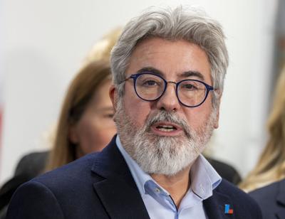 Quebec Liberal Leader Rodriguez struggles to manage crisis within party