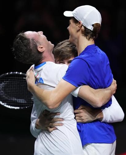 Sinner leads Italy to its first Davis Cup title in nearly 50 years with a 2-0 win over Australia