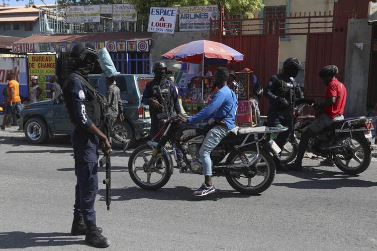 Haitian and Kenyan police try to oust gangs from a rough part of Haiti's capital