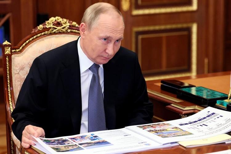 Putin declares martial law in annexed regions of Ukraine