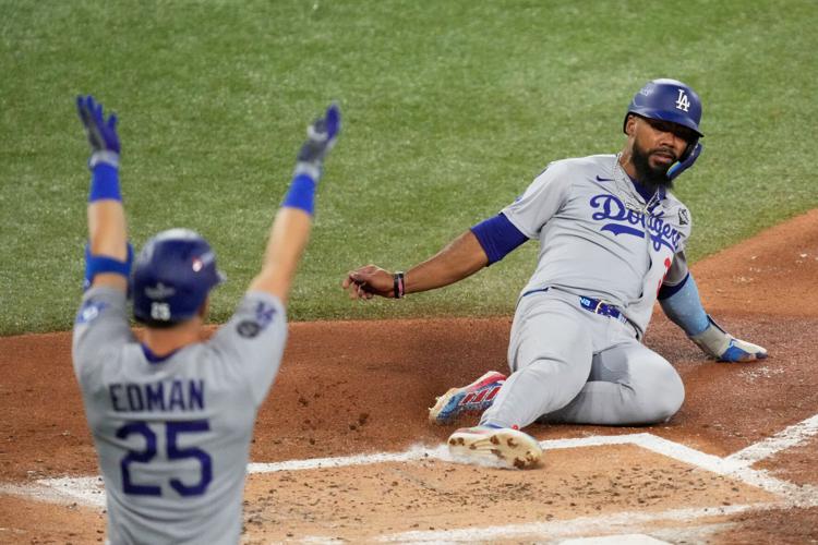 Photo-Gallery-BBO-World-Series-Game-One-15