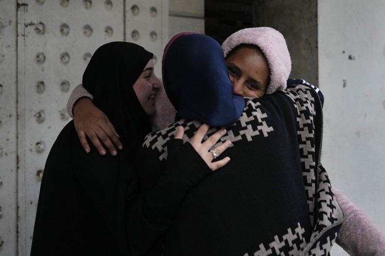 Israel-Hezbollah ceasefire appears to hold and Lebanese begin streaming south to their homes