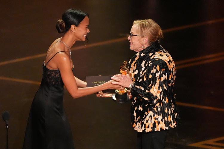 Amy Madigan wins Oscar for best supporting actress in ‘Weapons,’ 40 years after last nomination