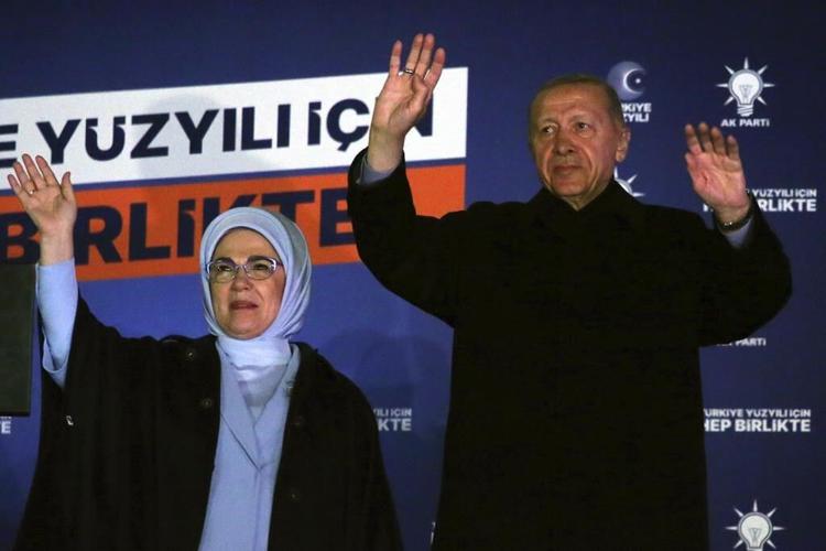 Turkey appears headed for runoff in presidential race as Erdogan performs better than expected