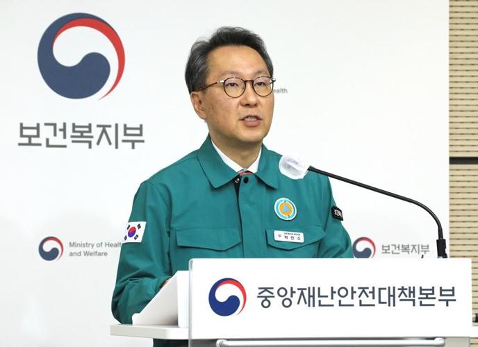 South Korea will take final steps to suspend licenses of striking junior doctors starting next week