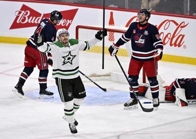 Slumping Jets focus on positives despite 4-3 setback to visiting Stars