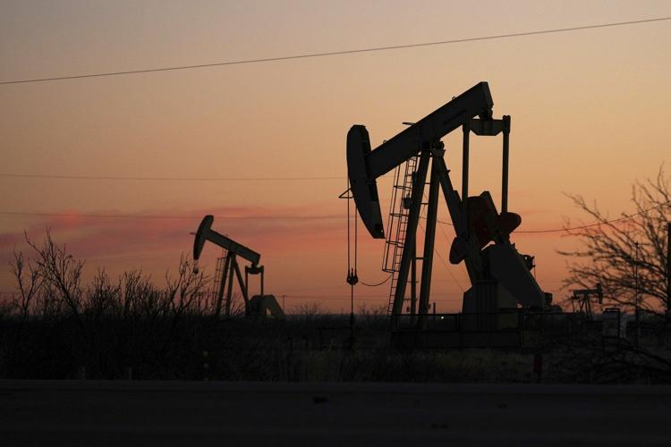 New Mexico appeals court rejects lawsuit against oil and gas regulators