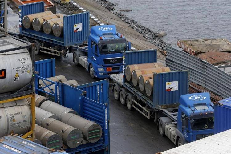 Putin profits off global reliance on Russian nuclear fuel