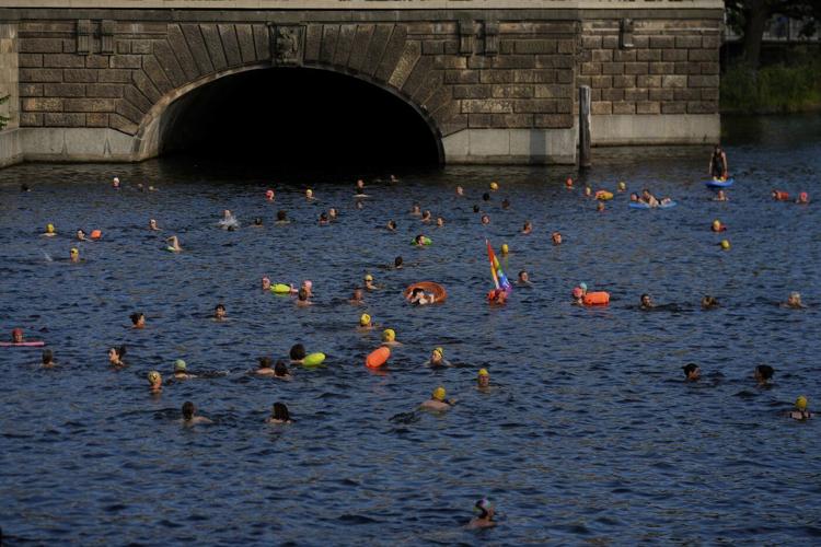 Berlin banned river swimming a century ago. Locals now want to jump back into the water