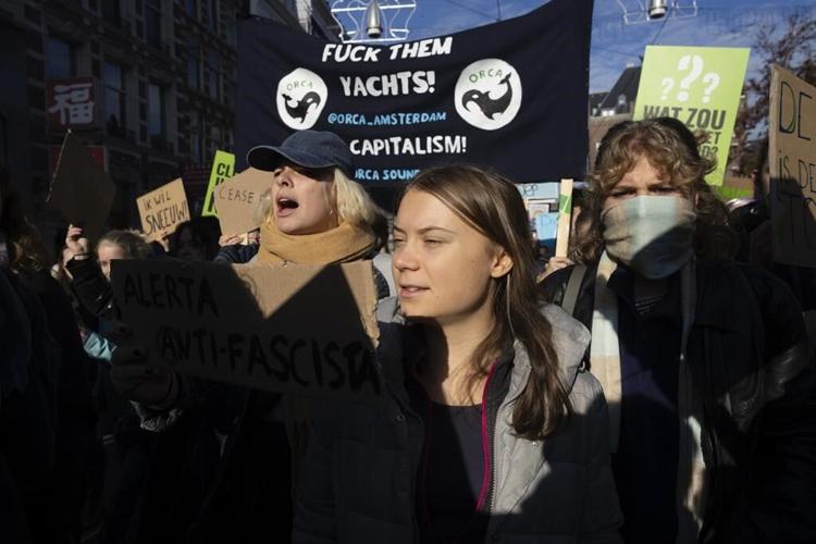 Thousands march through Amsterdam calling for climate action ahead of Dutch general election
