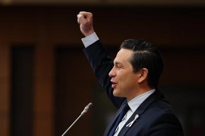 Tories threaten to delay government work, hold up billions over price on pollution