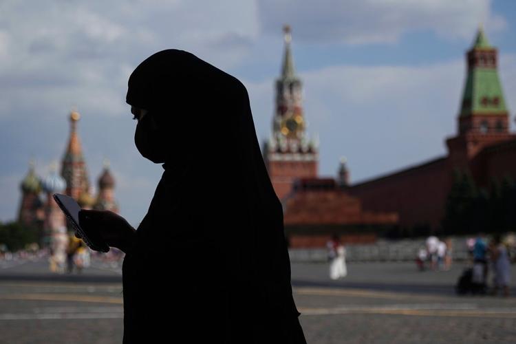 How Russia reins in the internet by blocking websites and isolating it from the rest of the world