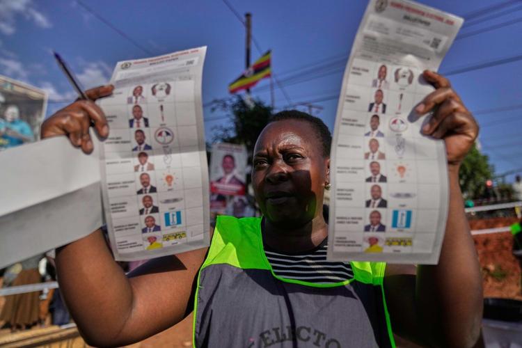 Vote counting underway in Uganda as opposition leader criticizes process