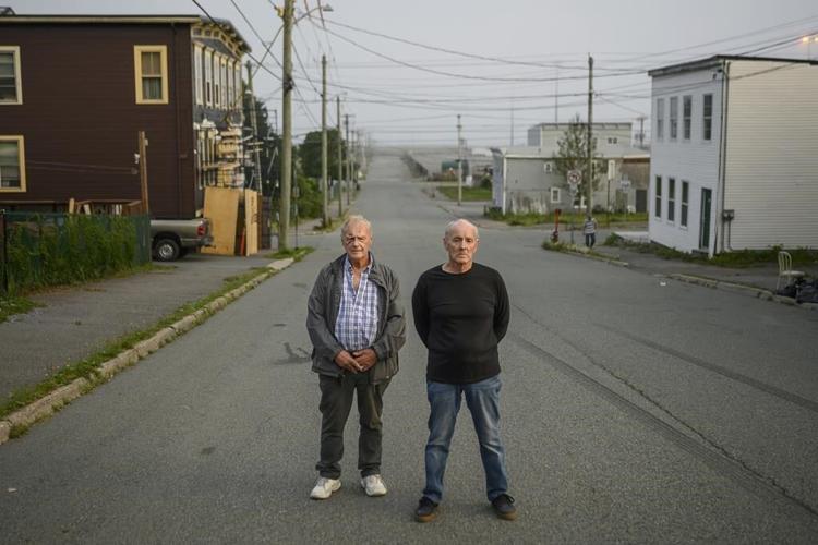 Deux hommes condamnés pour meurtre au N.-B. en 1984 sont innocentés 40 ans plus tard