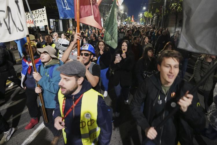 Serbians march in 4 cities against government pressure and hate speech