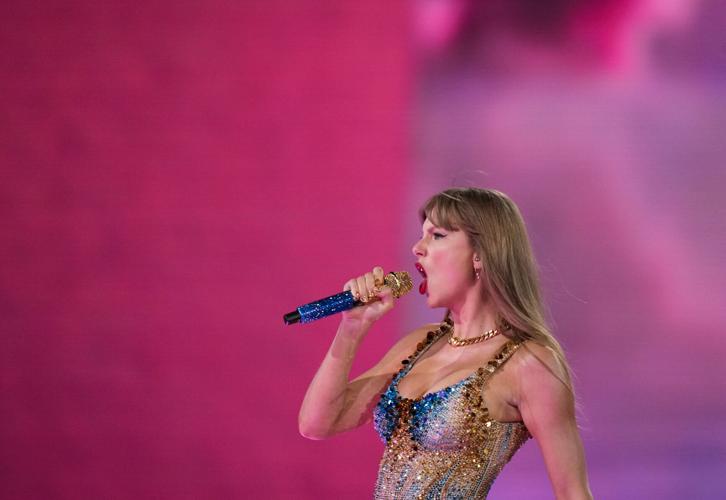 Taylor-Swift-Vancouver_24