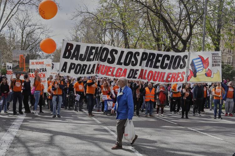 Tens of thousands of Spaniards march across the country to protest the growing housing crisis