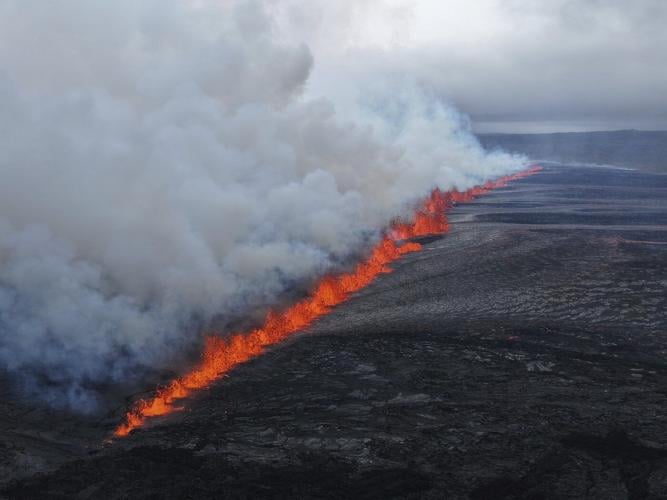 Iceland volcano eruption forces evacuation of town and iconic geothermal spa