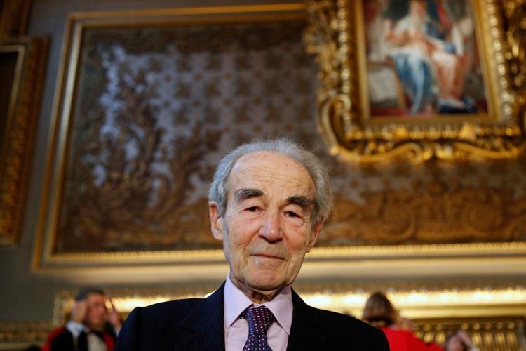 Tomb of former French justice minister Badinter defaced with graffiti before Panthéon ceremony