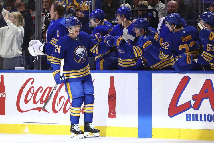 Thompson nets the winner as Sabres edge Senators 3-2, coach Ruff reaches 600 career wins