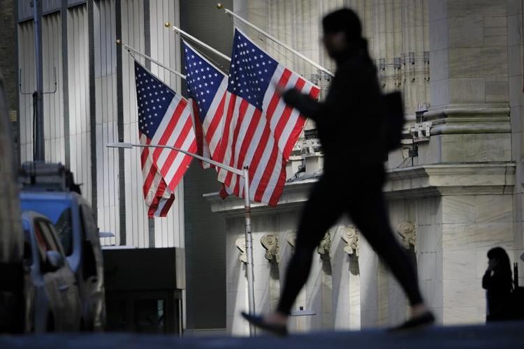 World shares mixed after tech gains power Wall St rally