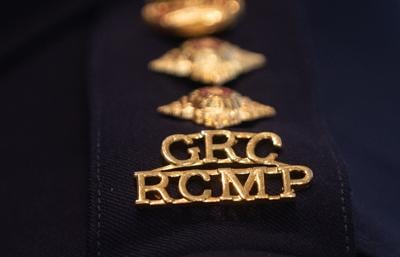 Alberta RCMP continue search for suspect in highway shooting that left one dead