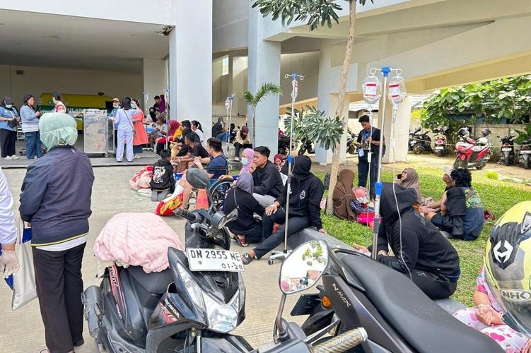 6.7 magnitude earthquake shakes part of Indonesia