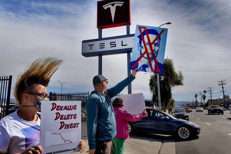 PHOTO COLLECTION: Tesla Vandalism